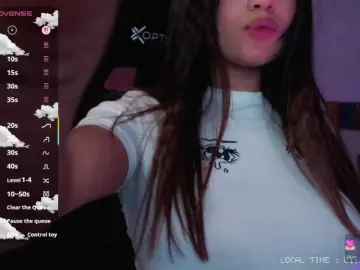Shaved teen 18+ sex cam